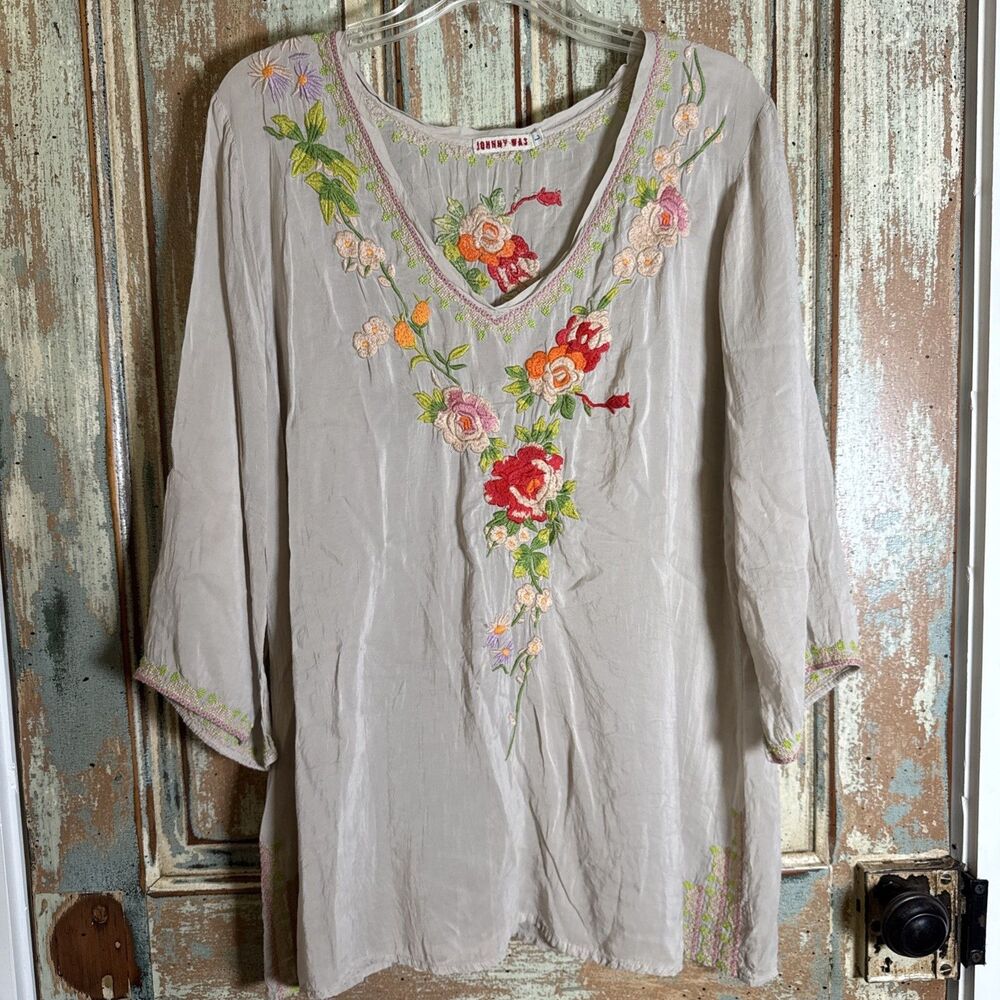 Johnny Was Taupe Top V Neck Extensive Floral Embroidery Large SEE LISTING - Picture 7 of 16